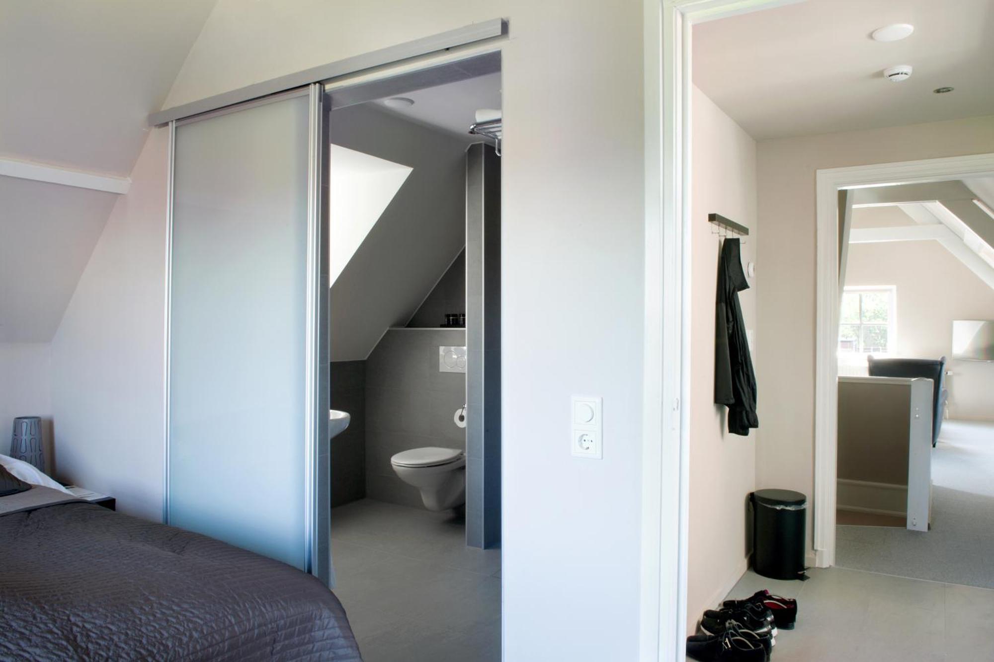 Hotel-Restaurant Thuis! Dinteloord 部屋 写真