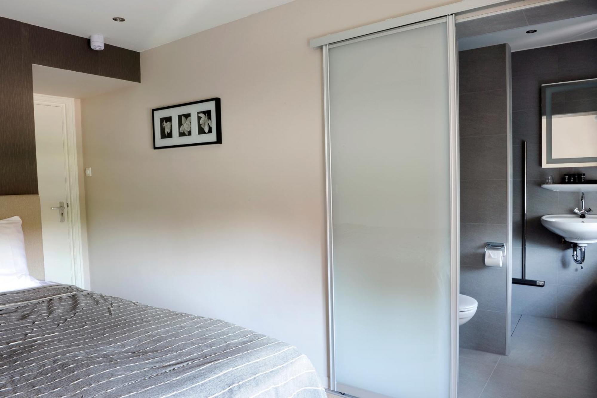 Hotel-Restaurant Thuis! Dinteloord 部屋 写真