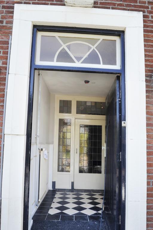 Hotel-Restaurant Thuis! Dinteloord エクステリア 写真