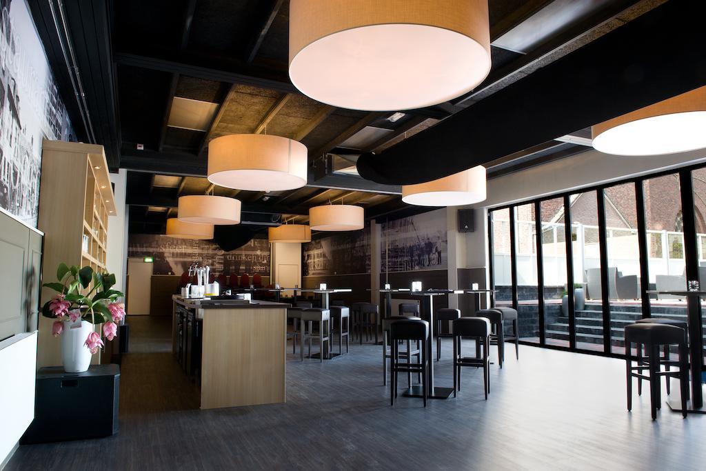 Hotel-Restaurant Thuis! Dinteloord エクステリア 写真