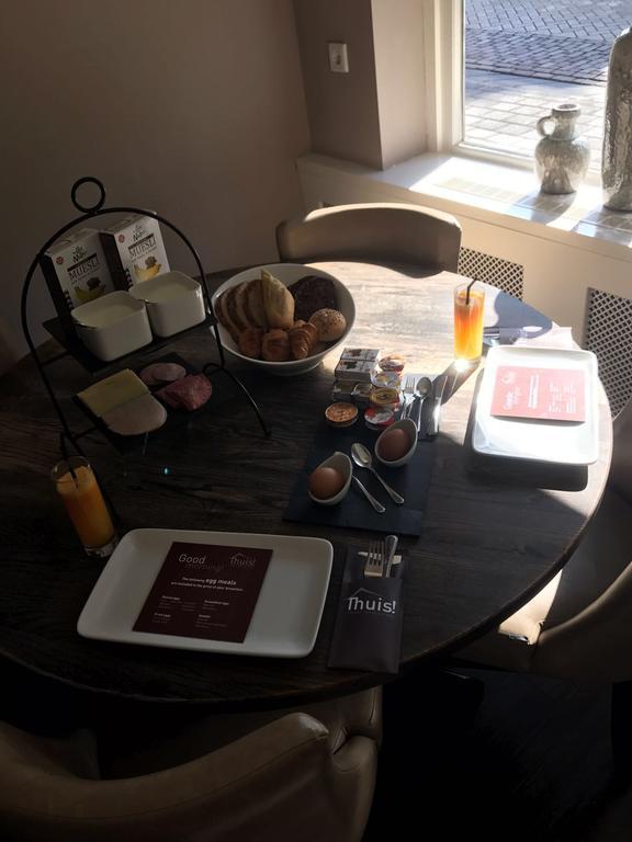 Hotel-Restaurant Thuis! Dinteloord エクステリア 写真